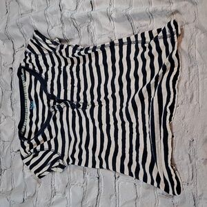 SO brand tee. Size small